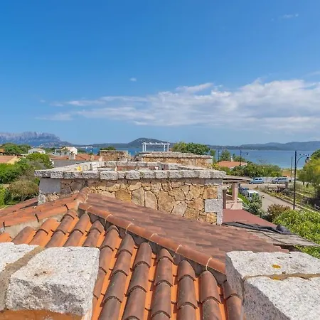 Incantevole Casa Con Vista Mare E Piscina Olbia