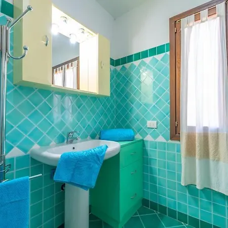 Incantevole Casa Con Vista Mare E Piscina דירה
