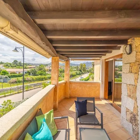 Incantevole Casa Con Vista Mare E Piscina דירה