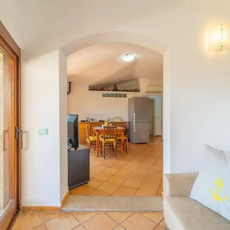 Incantevole Casa Con Vista Mare E Piscina אולביה